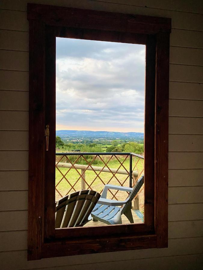 Cherry Tree Glamping Lodge Wellington  Exterior photo